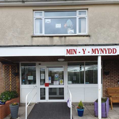 Min-y-Mynydd - Care Home