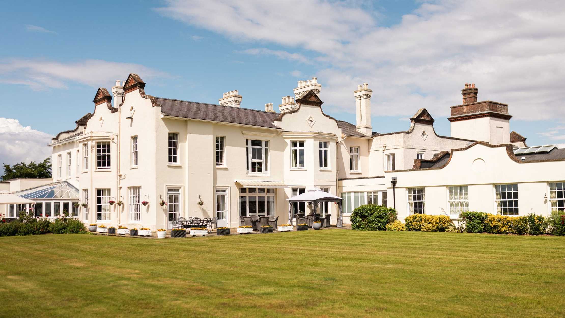 Aria Care's Knowle Park Nursing Home in Cranleigh