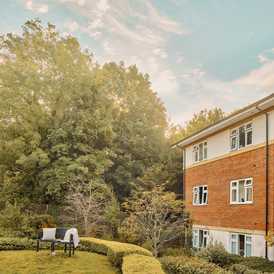 Hallmark Tŷ Enfys - Care Home