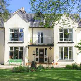 Broadlands Park Residential Care Home - Care Home