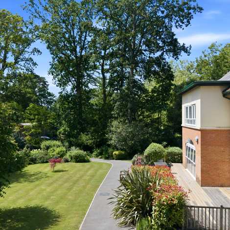 Upton Manor - Care Home
