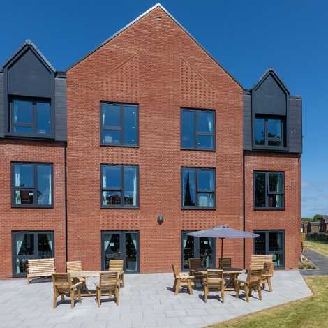 Lincoln Manor Care Home - Care Home