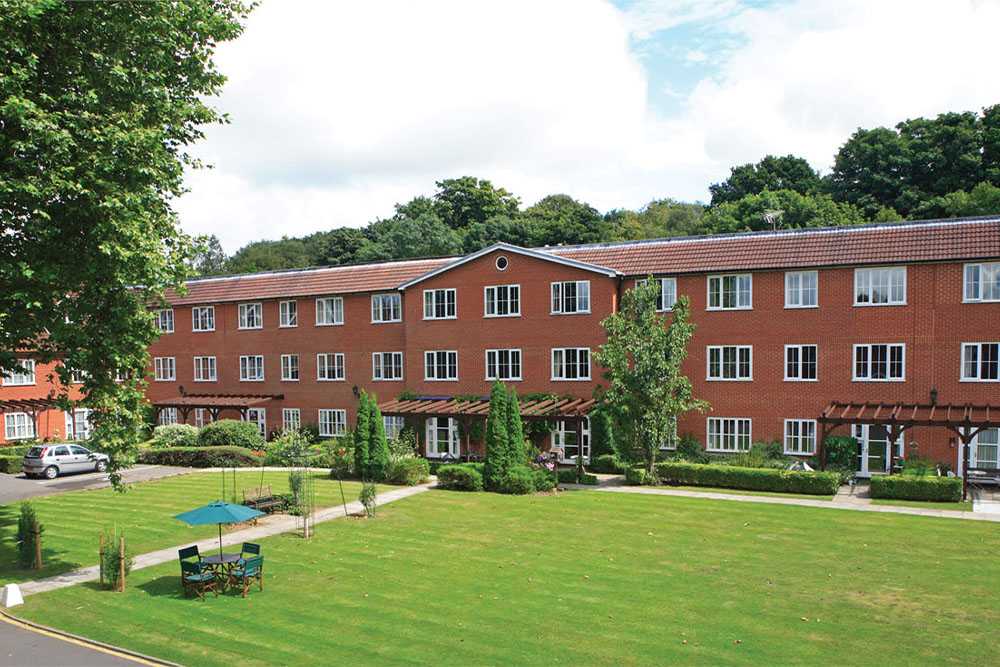 Lakeside Retirement Village