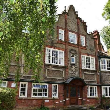 Elmhurst Assisted Living And Care Facilities - Care Home | Home Care