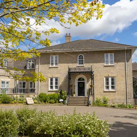 Salisbury Manor - Care Home