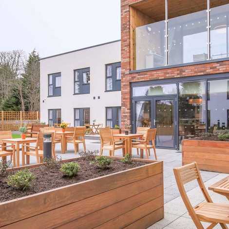 Queens Manor Care Home - Care Home