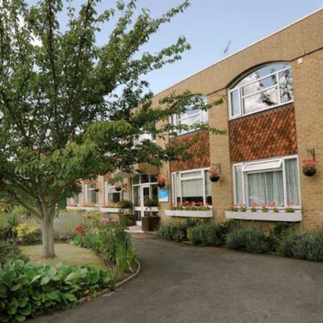 Lynton Hall Care Home - Care Home