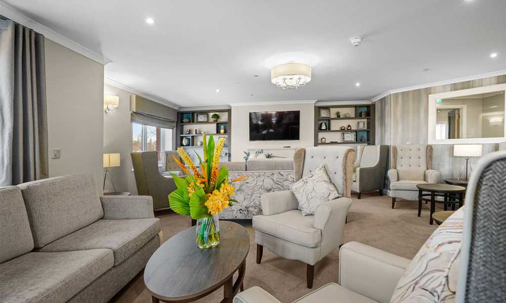 Broadlands Lodge
