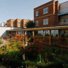Lynwood Care Centre - Care Home