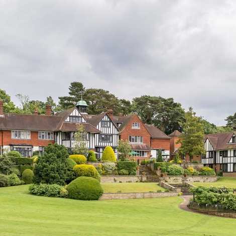 The Reigate Beaumont - Care Home