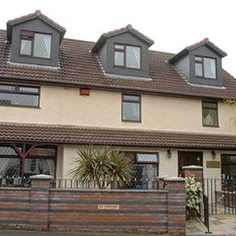 Gwendoline House - Care Home | Home Care