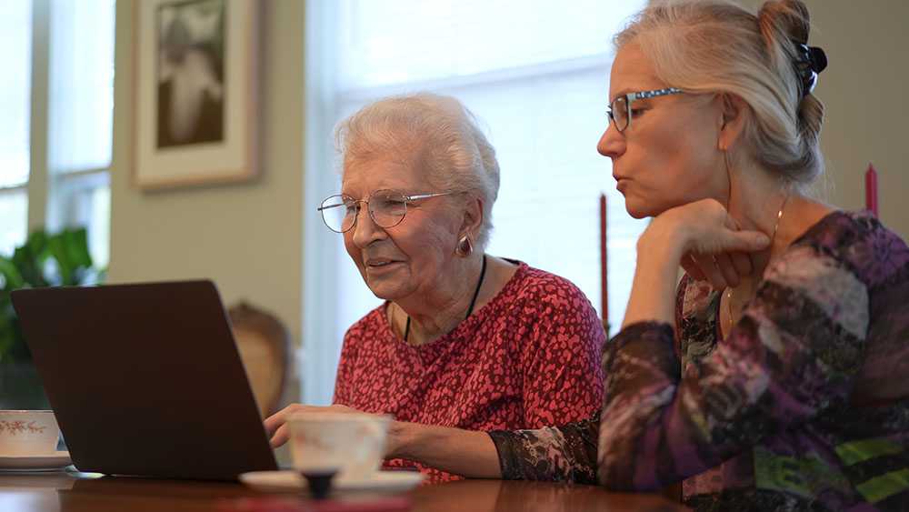pros and cons of care homes