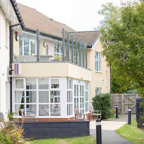 De Lucy House - Care Home