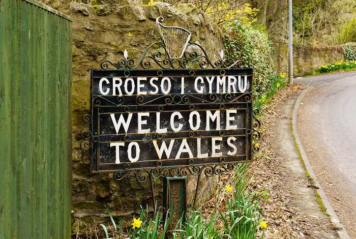 How to find suitable care homes in Wales