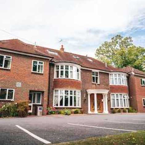 Leighton House Nursing Home - Care Home