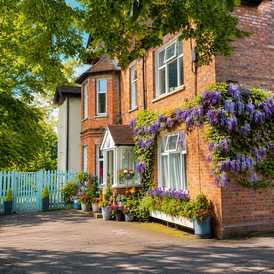 Cleeve Lodge Residential Care Home for the Elderly - Care Home
