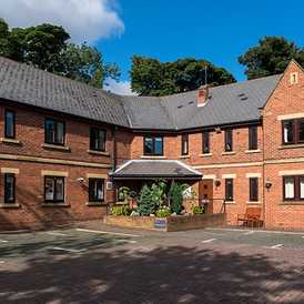 Ashbourne Lodge Care Centre - Care Home