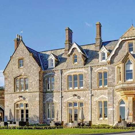 Lincombe Manor Village - Retirement Living