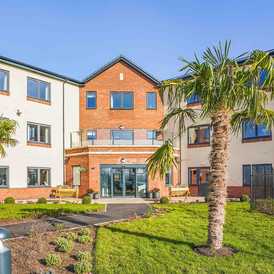 Holly Grange House Care Home - Care Home