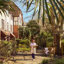 Hallmark Maycroft Manor - Care Home