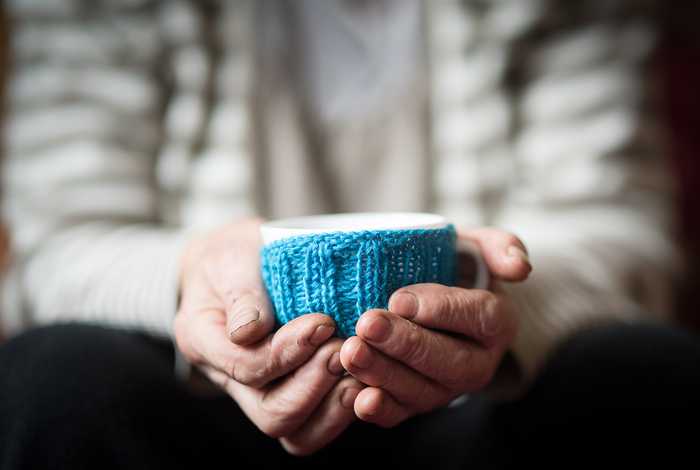 7 cold weather precautions for elderly people to keep warm during winter