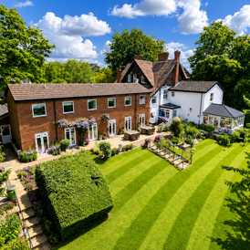 Cleeve Lodge - Care Home