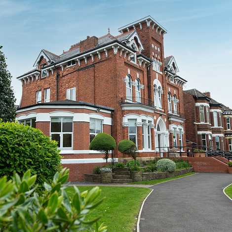 Hampton Court - Care Home