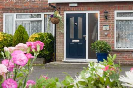 Rayners Residential Care Home - Care Home