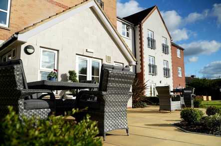 The Oaks Residential Care Home - Care Home
