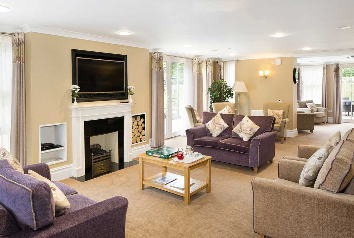 Thirlestaine Park Care Home lounge