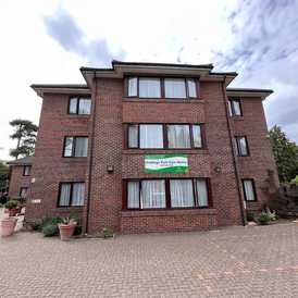 Oakleigh Park Care Home - Care Home