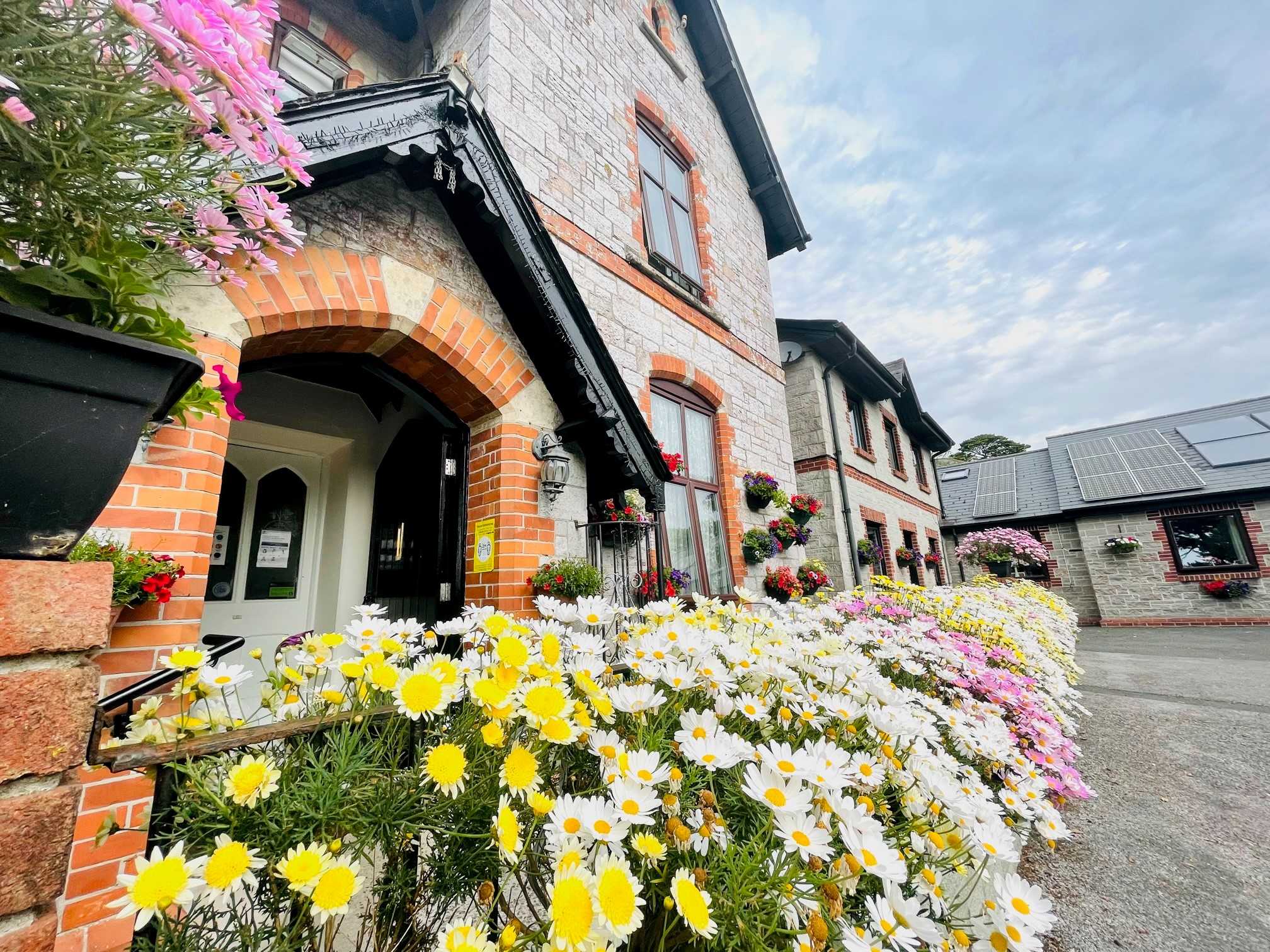 Exterior of Plymbridge Care Home