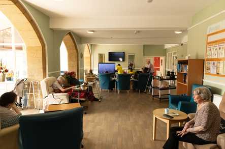 Longwood Grange Care Home Huddersfield  - 2