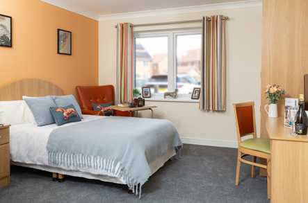 Layston Grove Care Home Care Home Buntingford  - 2