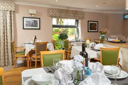 Layston Grove Care Home Care Home Buntingford  - 3