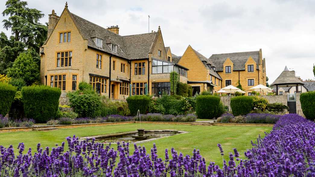 Newlands Care Home Care Home Stow on the Wold buildings-carousel - 14