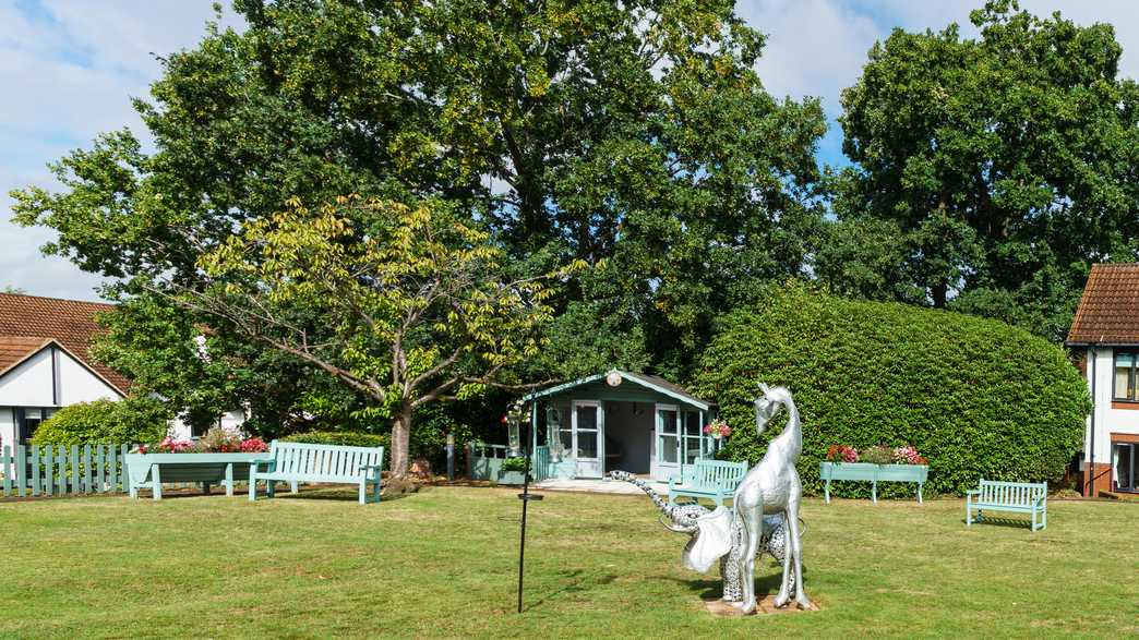 Jackmans Lodge Care Home Woking buildings-carousel - 9