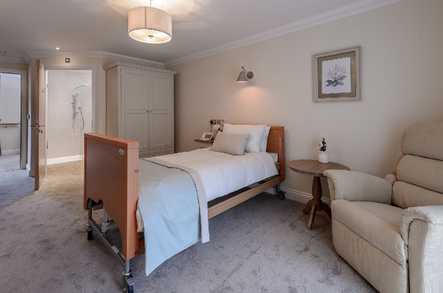 Bridge House Nursing Home Care Home Twyford  - 3