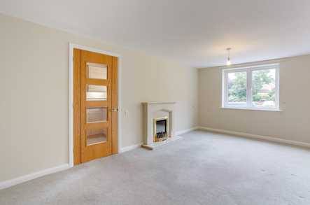 Hollis Court Two bedroom apartments image 3