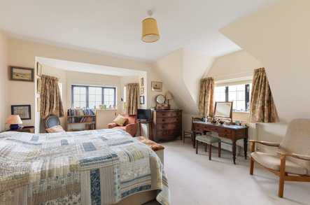 Newlands Court Cottage 1 image 4