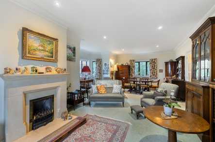Newlands Court Cottage 1 image 3