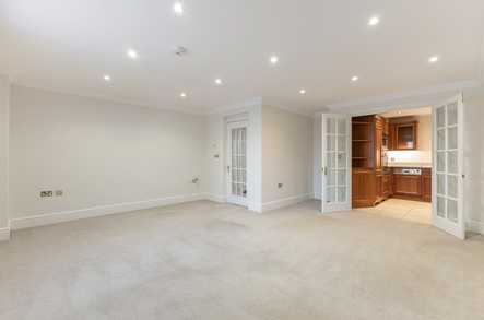 Newlands of Stow Apartment 2 image 2