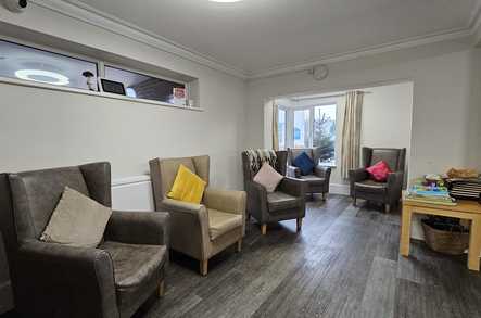 Pine Lodge Care Home Care Home Sittingbourne  - 3
