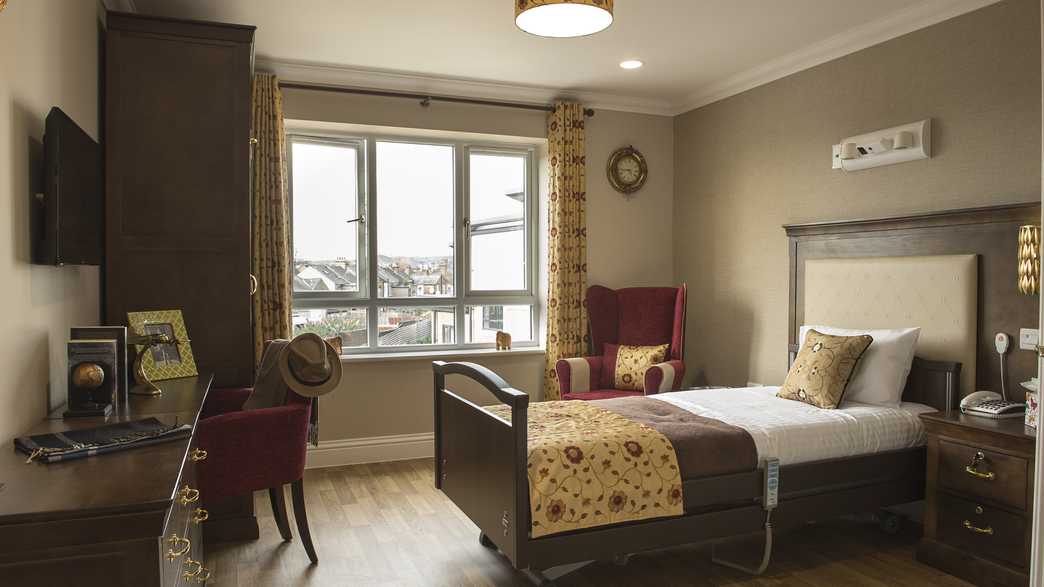 TLC Karuna Manor Care Home Care Home Harrow accommodation-carousel - 3