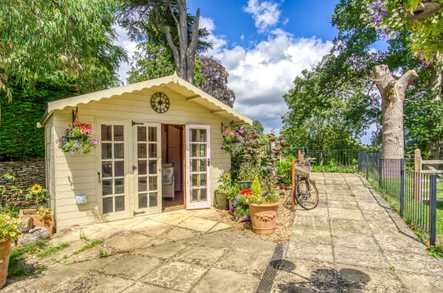 Shockerwick House Care Home Care Home Bath  - 3