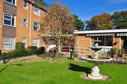 Homesdale (Woodford Baptist Homes) Limited Care Home London  - 1