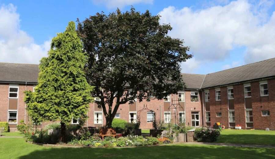 Nazareth House East Finchley Care Home London, N2 0RU