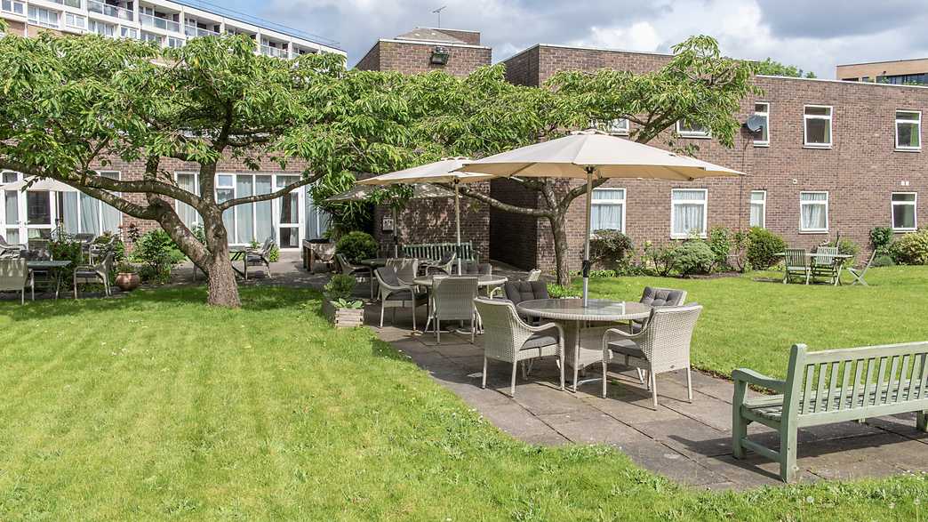 George Potter House Care Home London buildings-carousel - 5