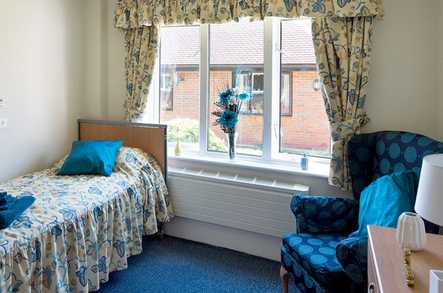 Conifers Nursing Home Care Home Walsall  - 4