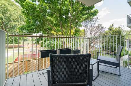 Cobham Bowers 1st Floor Apartment image 4